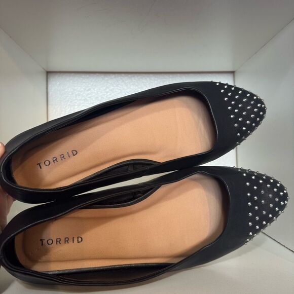 Torrid Womens Studded Pointed Toe Black Faux Leather Casual Embellished Flats - Picture 10 of 12